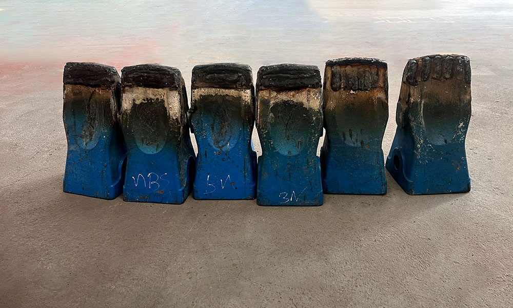 هاردفیسینگ ناخنی‌های بیل مکانیکی